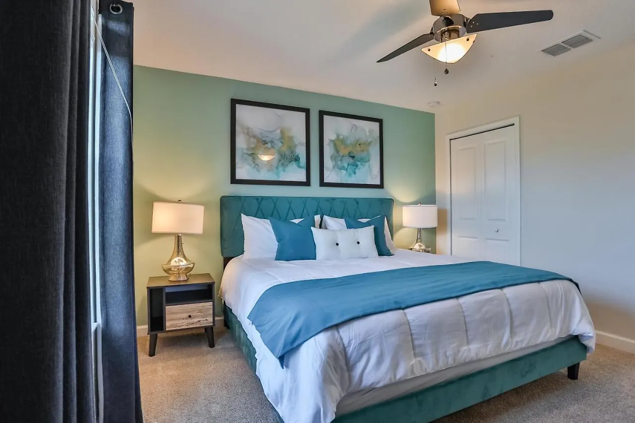 Champion Escape Villa Davenport Holiday home