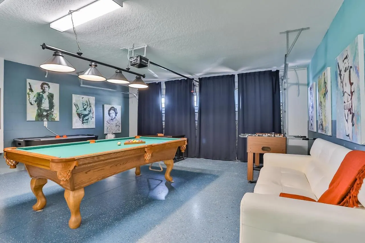Champion Escape Villa Davenport