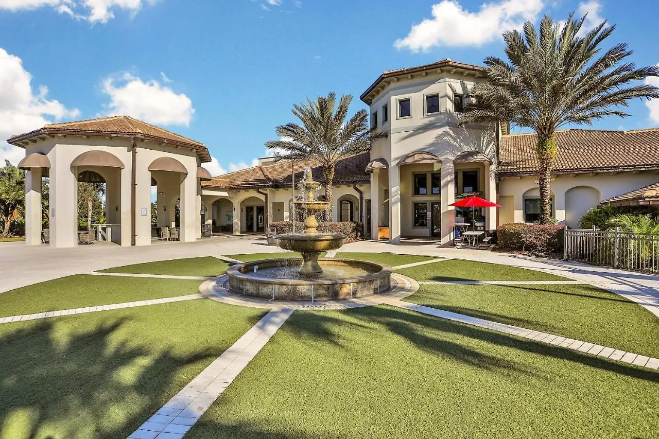 Champion Escape Villa Davenport
